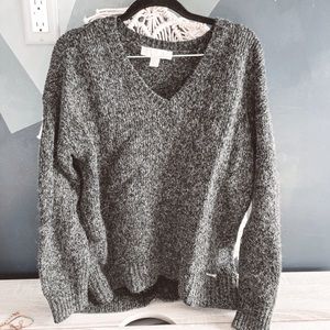 •Michael Kors vneck sweater•